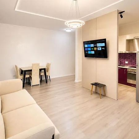 Appartement Elios Near Centrum 2 *